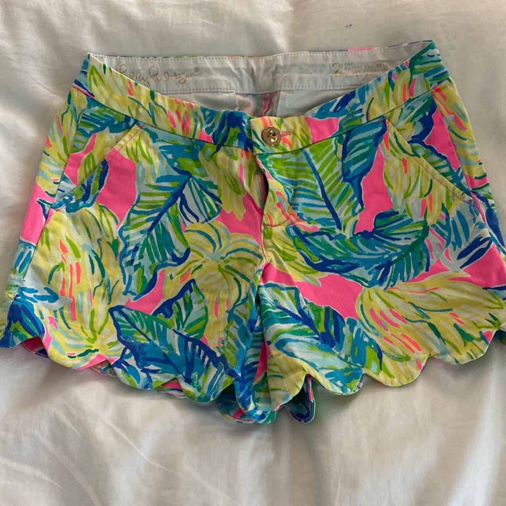 Lilly Pulitzer Buttercup Stretch Short Size 2